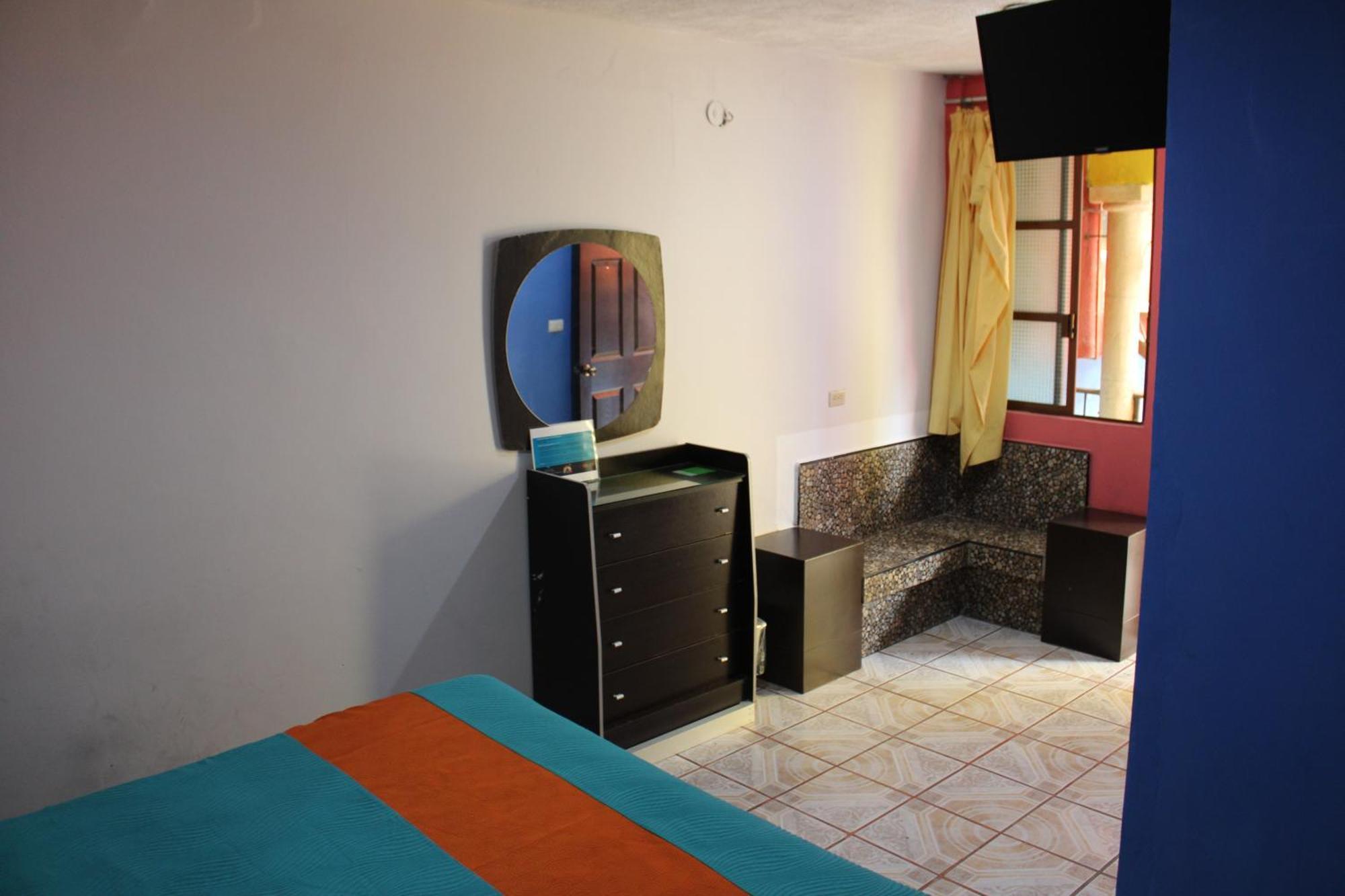 Hotel Guaranducha Inn Campeche Room photo
