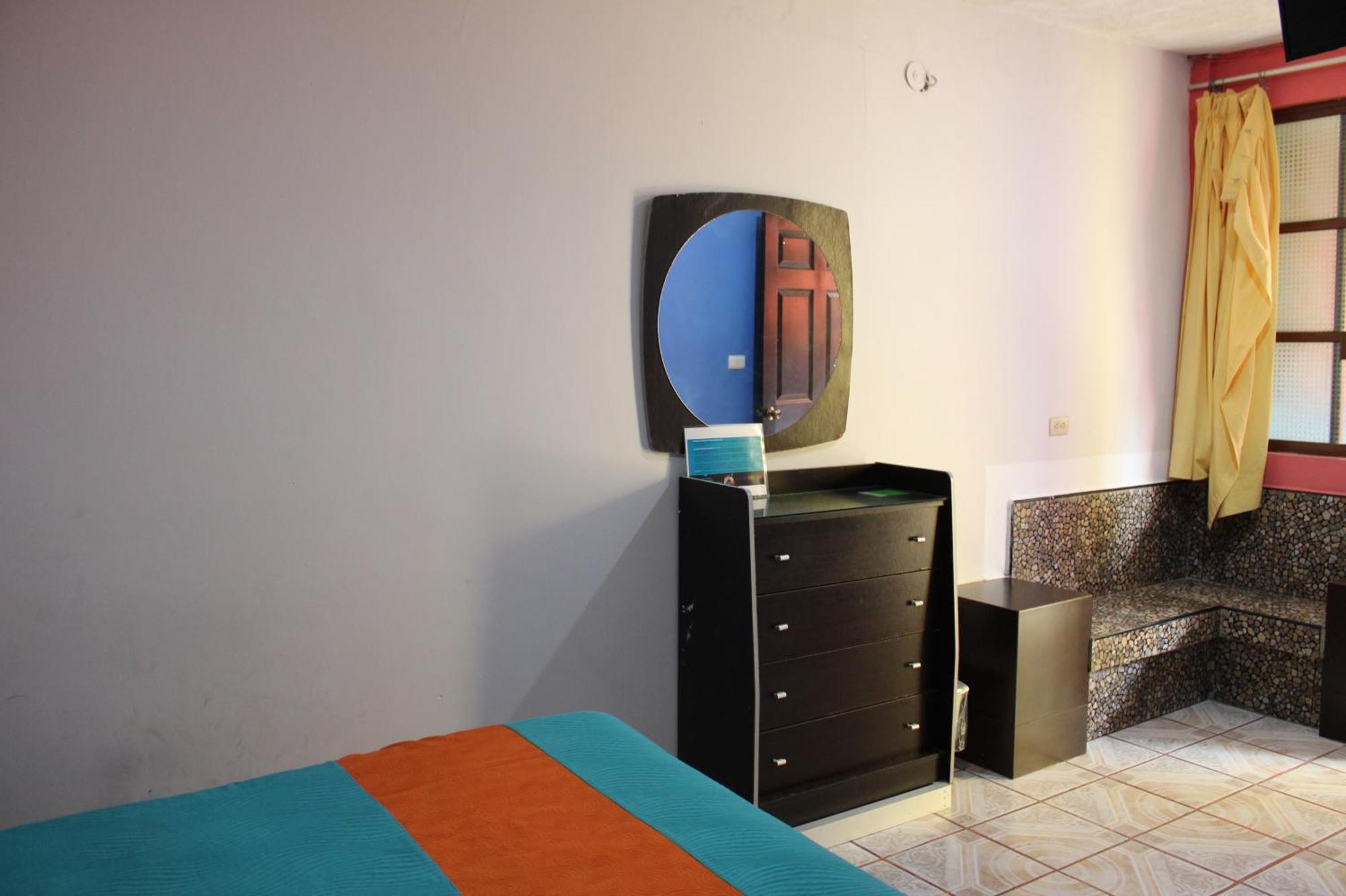 Hotel Guaranducha Inn Campeche Room photo