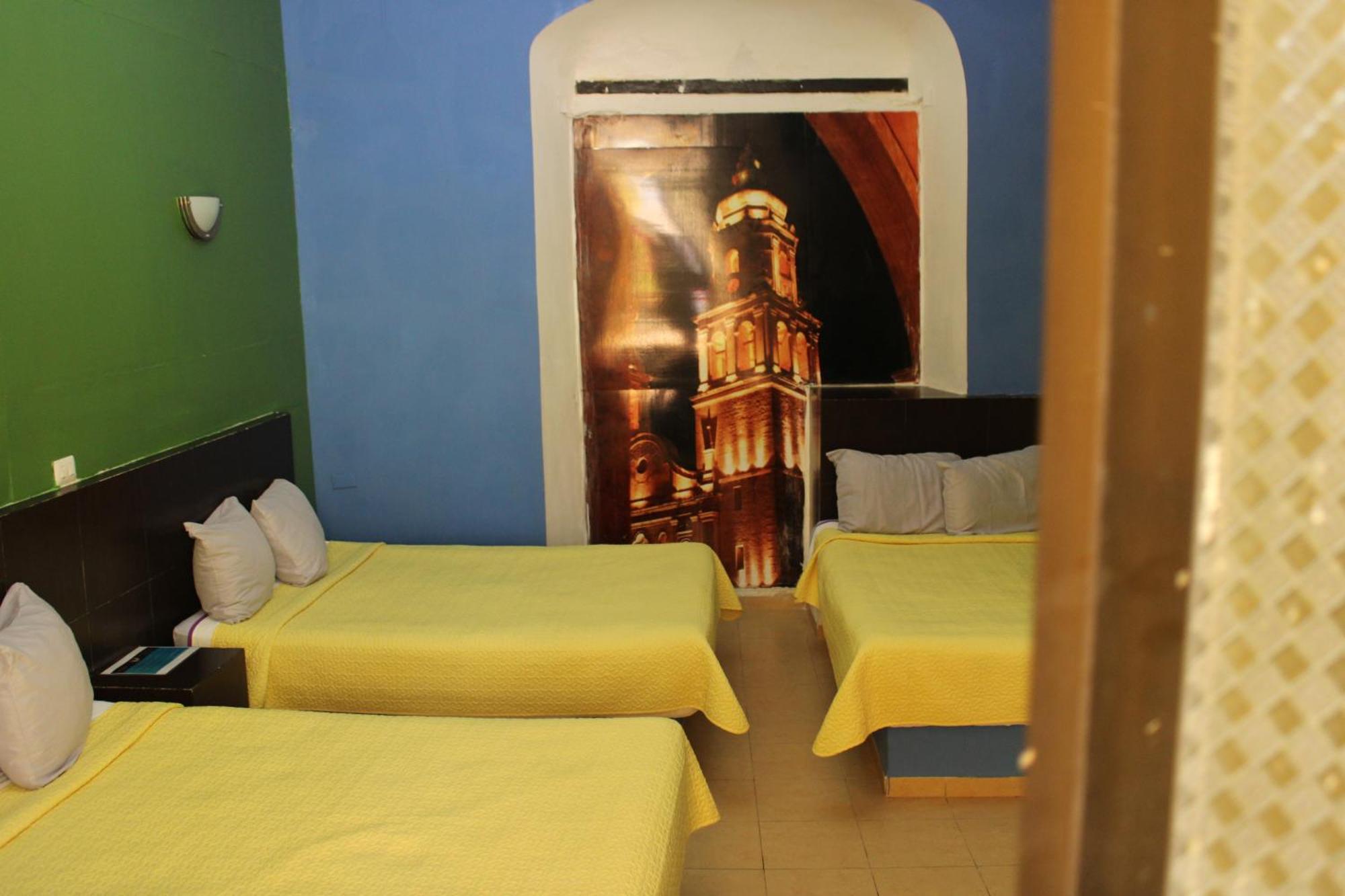 Hotel Guaranducha Inn Campeche Room photo